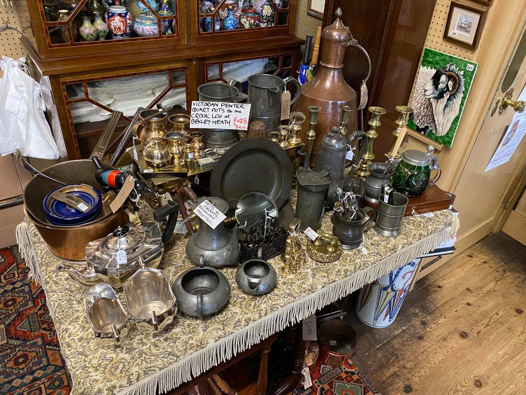 Another view of collectable trinkets and keepsakes